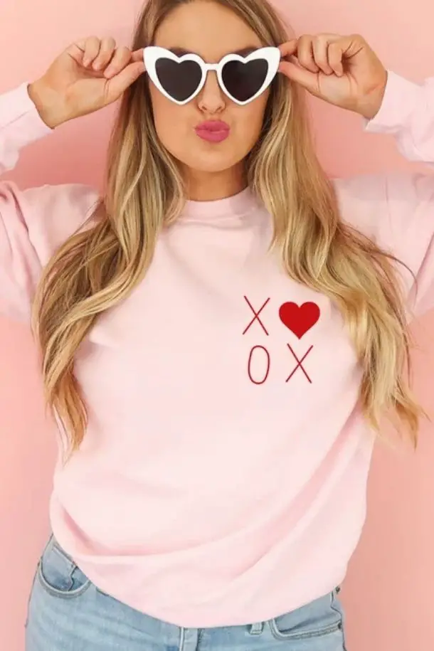 XOXO Crewneck Sweatshirt for Valentines Day outfits alyssagermaine.com