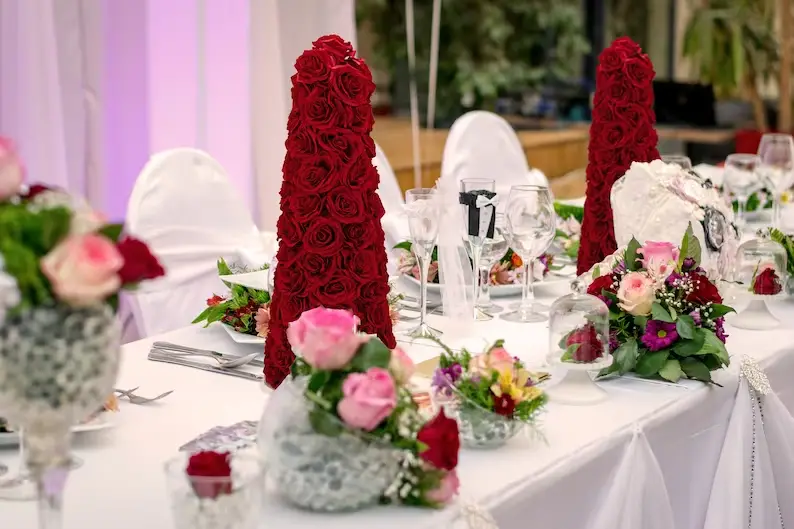 50 Romantic Valentines Day Decorations I Swear By 36 image 117